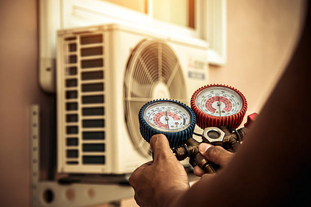 Professional Air Conditioning Service technician working in Bridgewater, VA